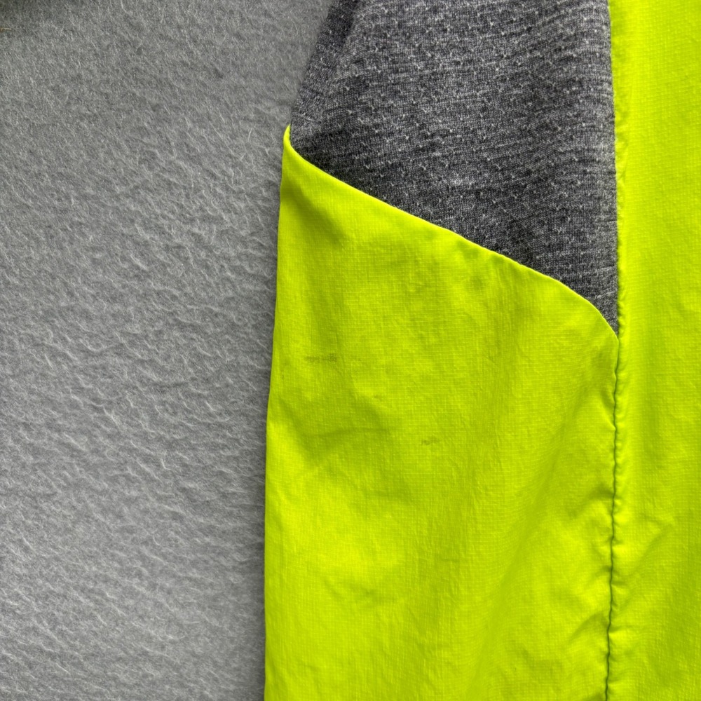 Smartwool Merino Sport Ultra Light Hooded Jacket Lime Green Windbreaker Mens M - Picture 4 of 16